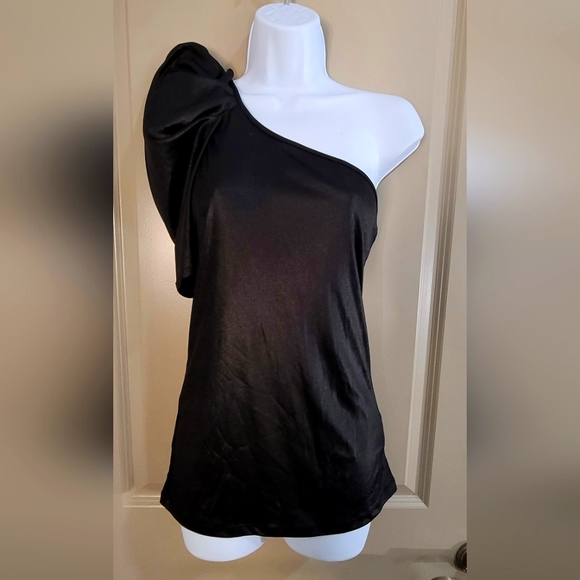 One Shoulder Puff Sleeve Blouse
